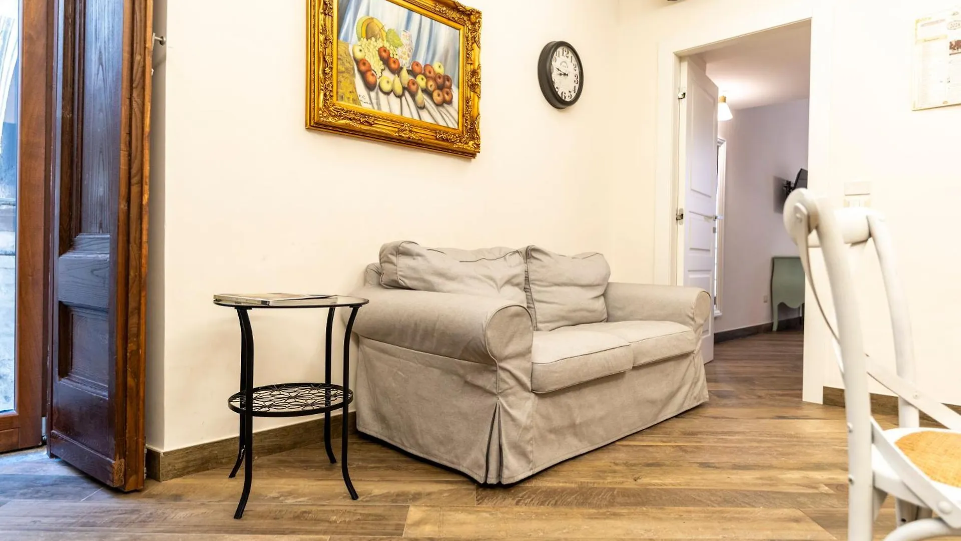Konukevi Dece3 Otel Napoli İtalya