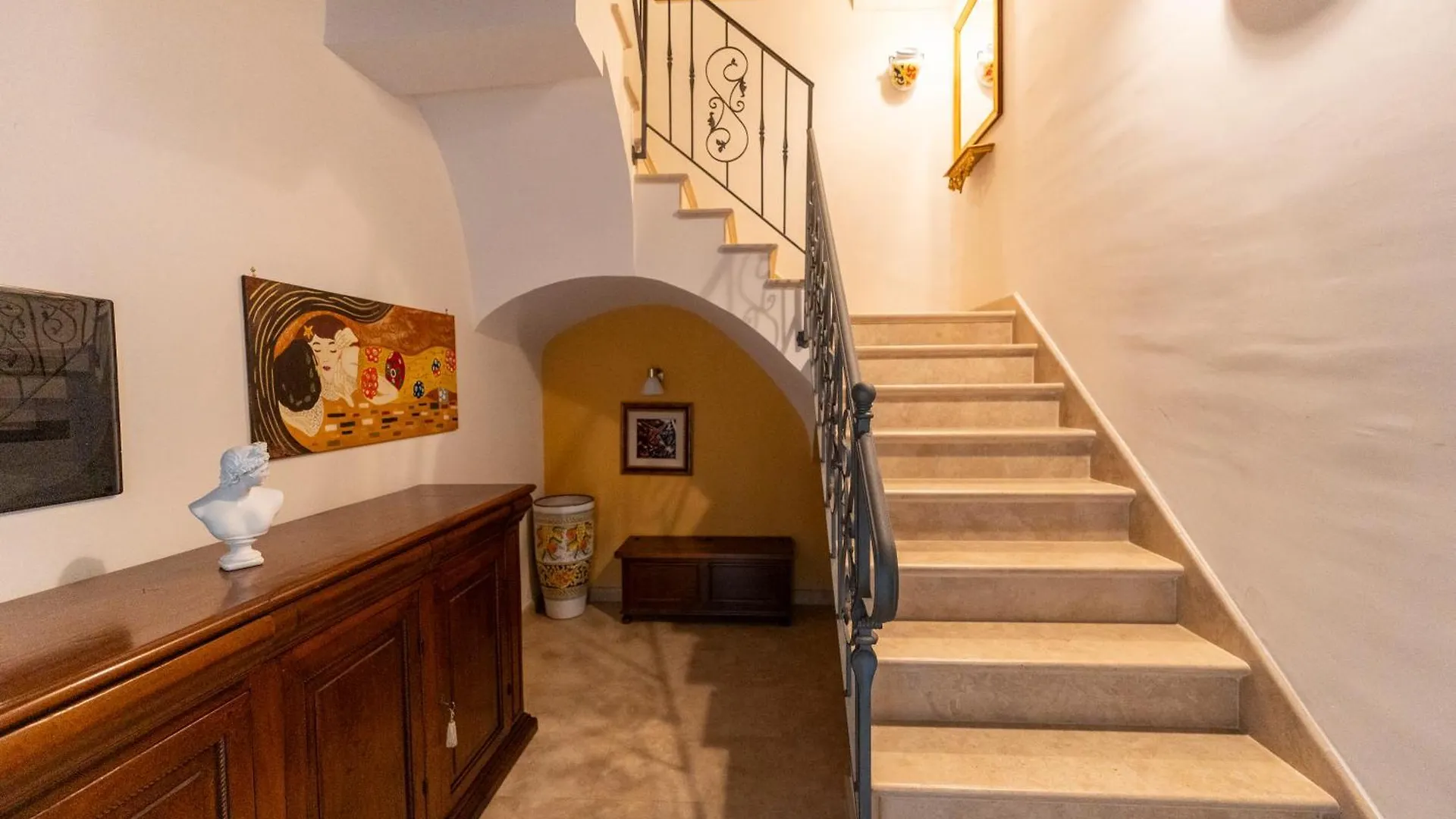 Dece3 Hotel Naples Italy